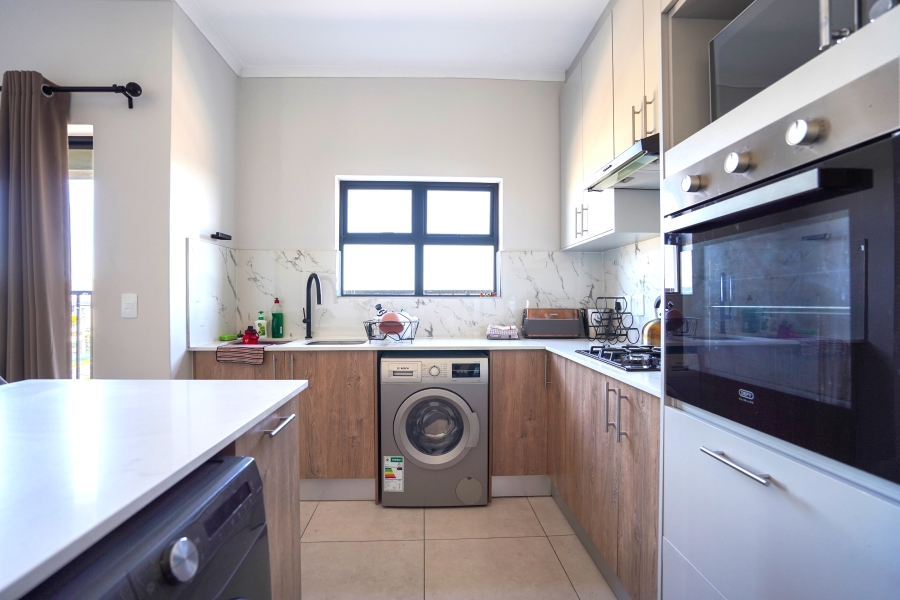 To Let 3 Bedroom Property for Rent in Sandown Western Cape